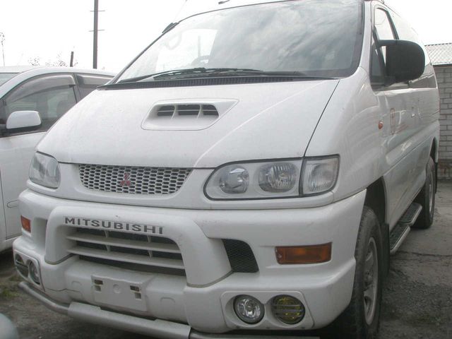 1999 Mitsubishi Delica