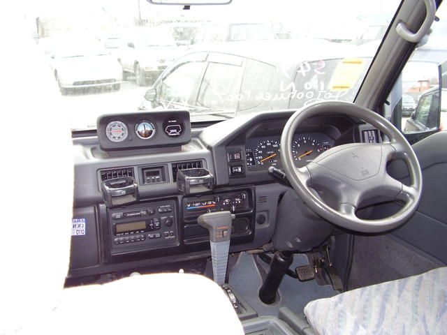 1999 Mitsubishi Delica