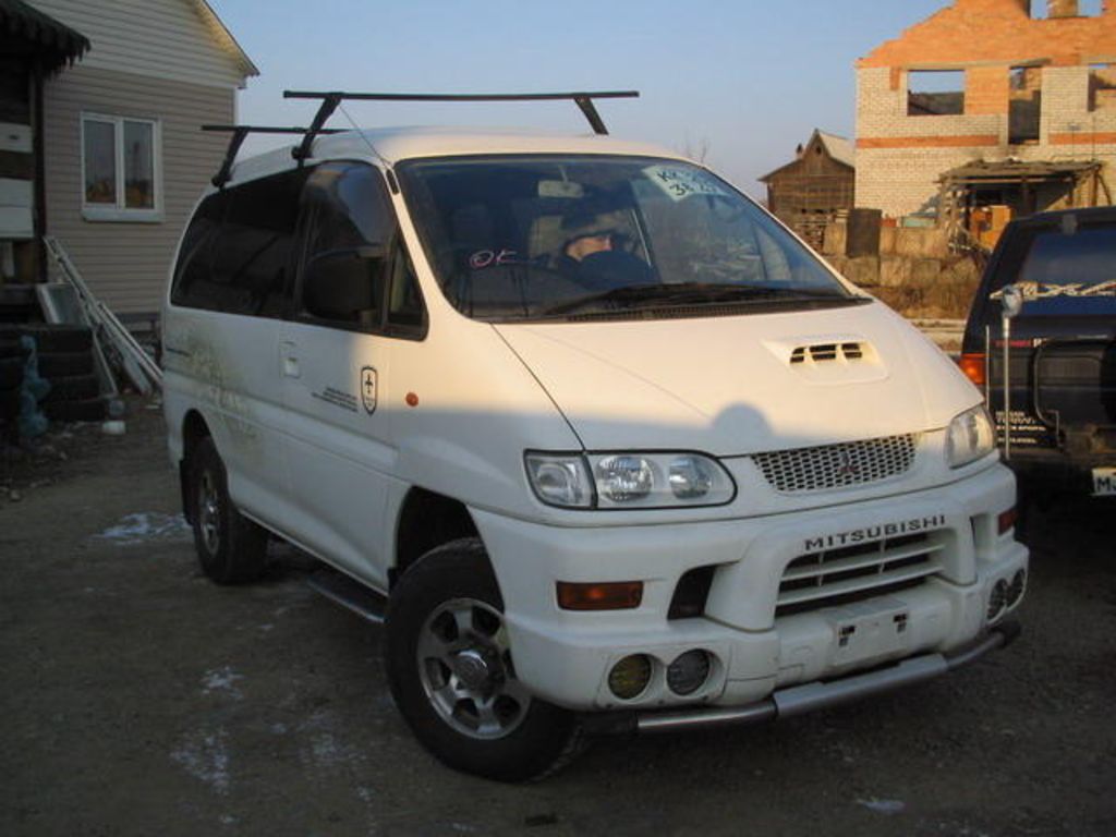 1999 Mitsubishi Delica