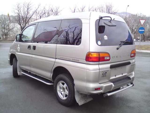 1999 Mitsubishi Delica