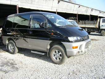 1999 Mitsubishi Delica