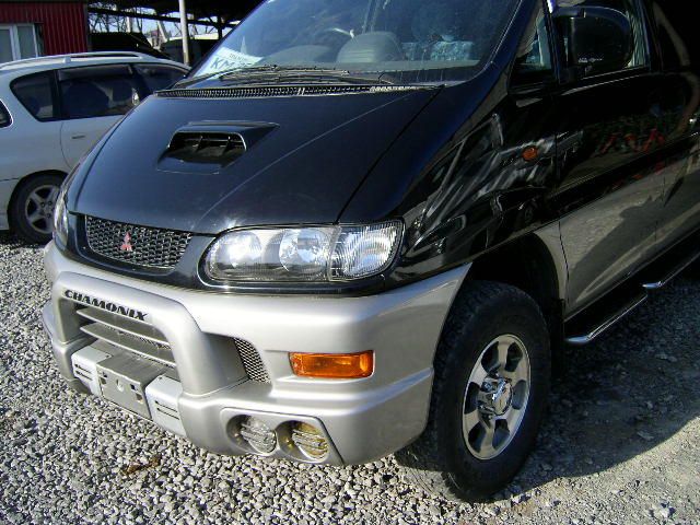 1999 Mitsubishi Delica
