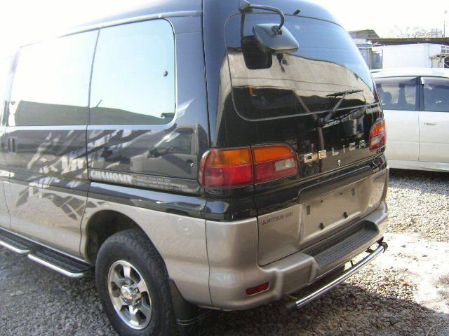 1999 Mitsubishi Delica