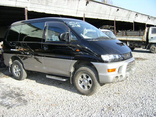 1999 Mitsubishi Delica