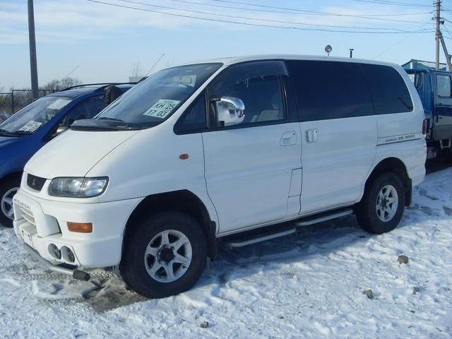 1999 Mitsubishi Delica