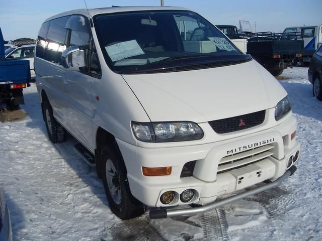 1999 Mitsubishi Delica