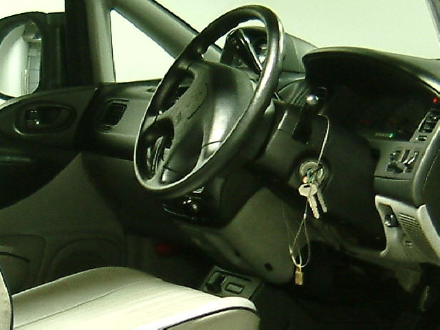 1999 Mitsubishi Delica Pictures
