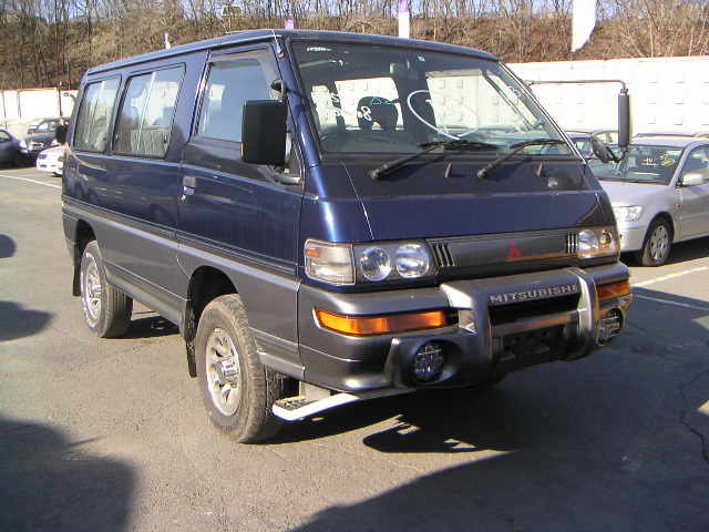 1999 Mitsubishi Delica Images