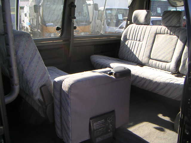 1999 Mitsubishi Delica Photos
