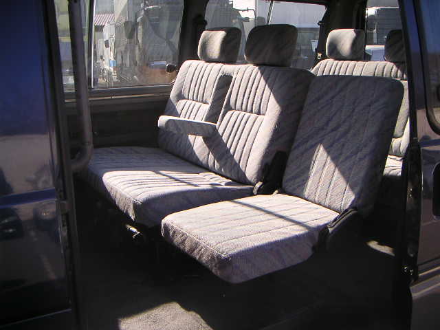 1999 Mitsubishi Delica Photos