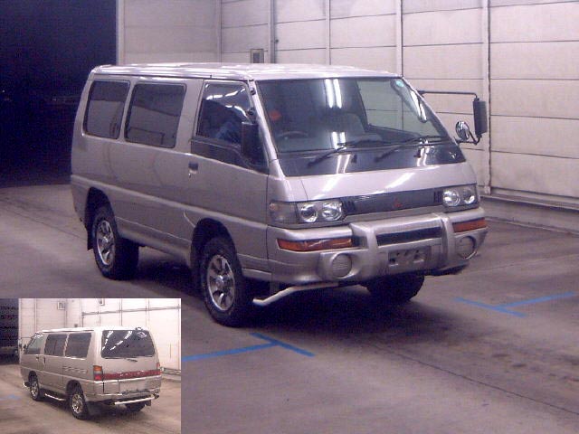 1999 Mitsubishi Delica Pictures