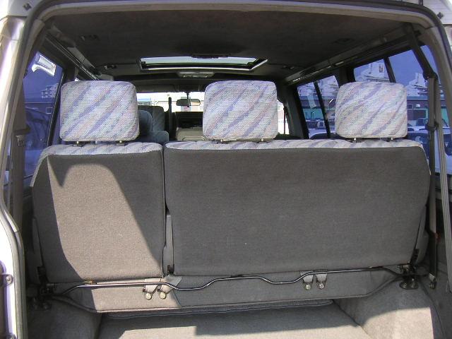 1999 Mitsubishi Delica Photos
