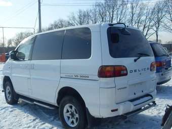 1999 Mitsubishi Delica For Sale