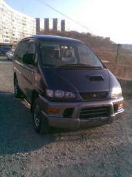 1999 Mitsubishi Delica Pictures