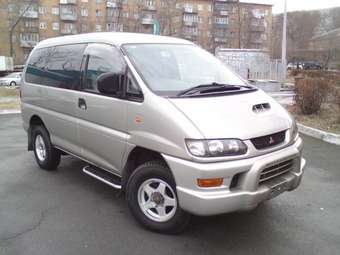 1999 Mitsubishi Delica Pictures