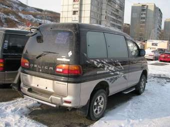 1999 Mitsubishi Delica Wallpapers