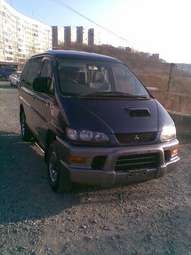 1999 Mitsubishi Delica Photos