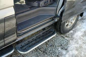 1999 Mitsubishi Delica Pictures