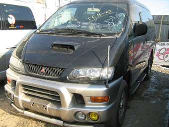 1999 Mitsubishi Delica Pics