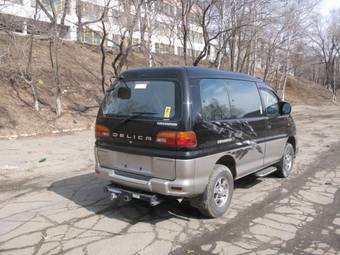 1999 Mitsubishi Delica Pics