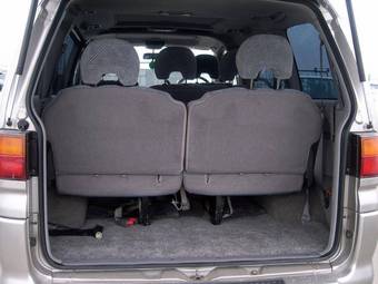 1999 Mitsubishi Delica Photos