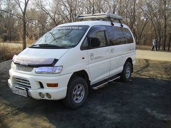 1999 Mitsubishi Delica Wallpapers