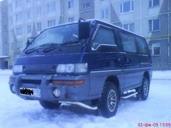 1999 Mitsubishi Delica Pictures