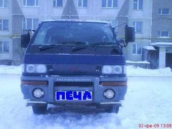 1999 Mitsubishi Delica Pictures