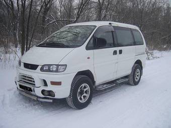 1999 Mitsubishi Delica