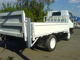 1999 Mitsubishi Delica Pictures
