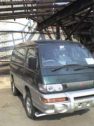 1999 Mitsubishi Delica Pictures