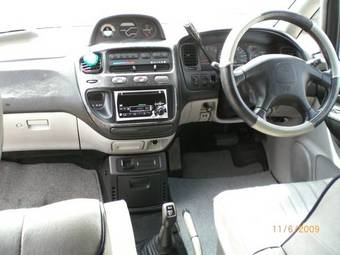 1999 Mitsubishi Delica Pics