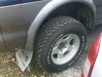 1999 Mitsubishi Delica Photos