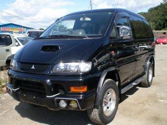 1999 Mitsubishi Delica Pics