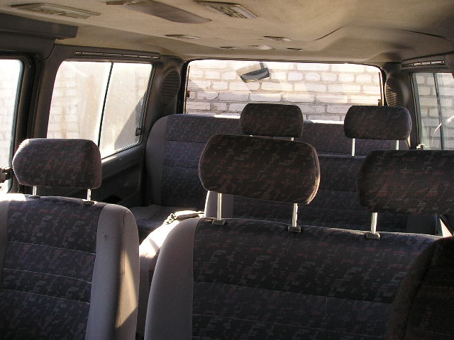 2000 Mitsubishi Delica