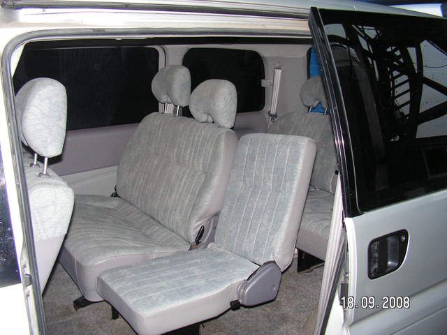 2000 Mitsubishi Delica