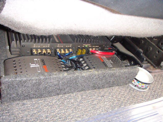 2000 Mitsubishi Delica