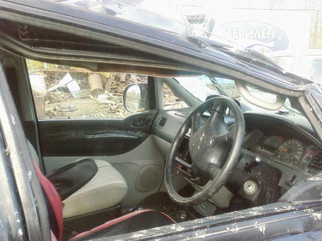 2000 Mitsubishi Delica