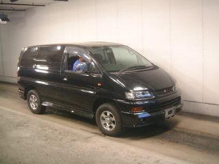 2000 Mitsubishi Delica Pictures