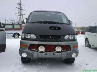 2000 Mitsubishi Delica Pictures