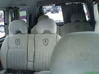 2000 Mitsubishi Delica Photos