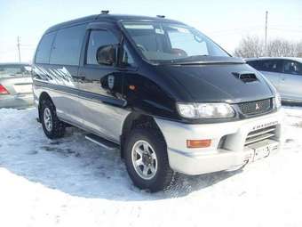 2000 Mitsubishi Delica Images