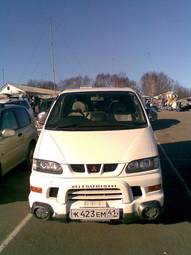 2000 Mitsubishi Delica For Sale
