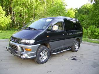 2000 Mitsubishi Delica For Sale