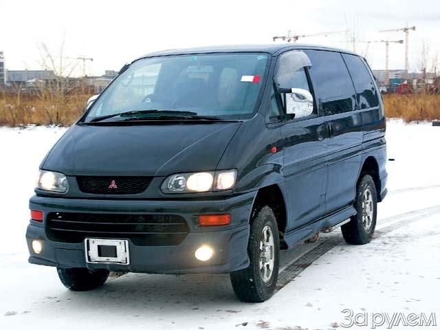 2000 Mitsubishi Delica