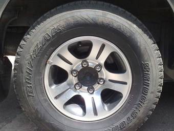2000 Mitsubishi Delica Pictures