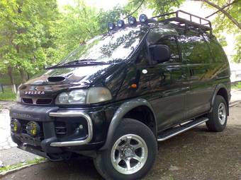 2000 Mitsubishi Delica Wallpapers