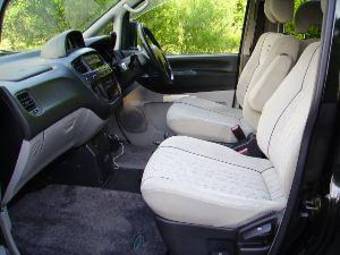 2000 Mitsubishi Delica Pictures