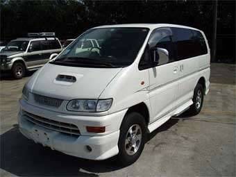 2001 Mitsubishi Delica