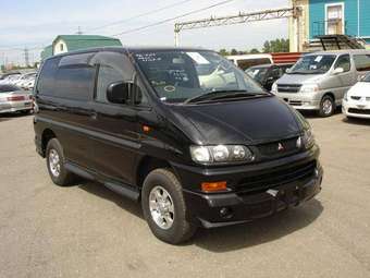 2001 Mitsubishi Delica